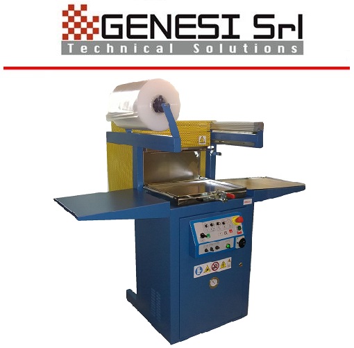 Optimisez Vos Emballages avec Nos Solutions Avancées.
HMG Emballage : Genesi, machine d'emballage pour faire du Skinpack, le produit à emballer est maintenu sur un  support en carton